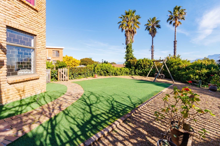 To Let 2 Bedroom Property for Rent in Plattekloof 2 Western Cape
